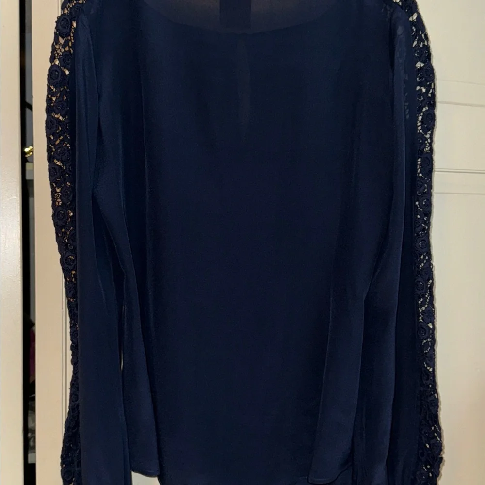 Tory Burch Silk Lillian Blouse, size 10 - Picture 10 of 13
